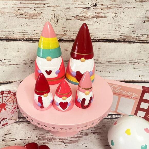 TARGET Bullseye Gnome Valentines Day Decor Bundle - Picture 2 of 8